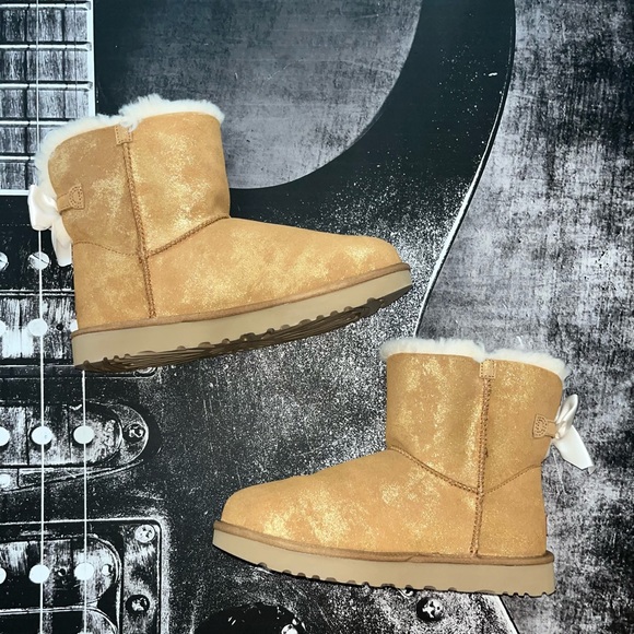 NIB UGG Mini Bailey Bow - Picture 6 of 9